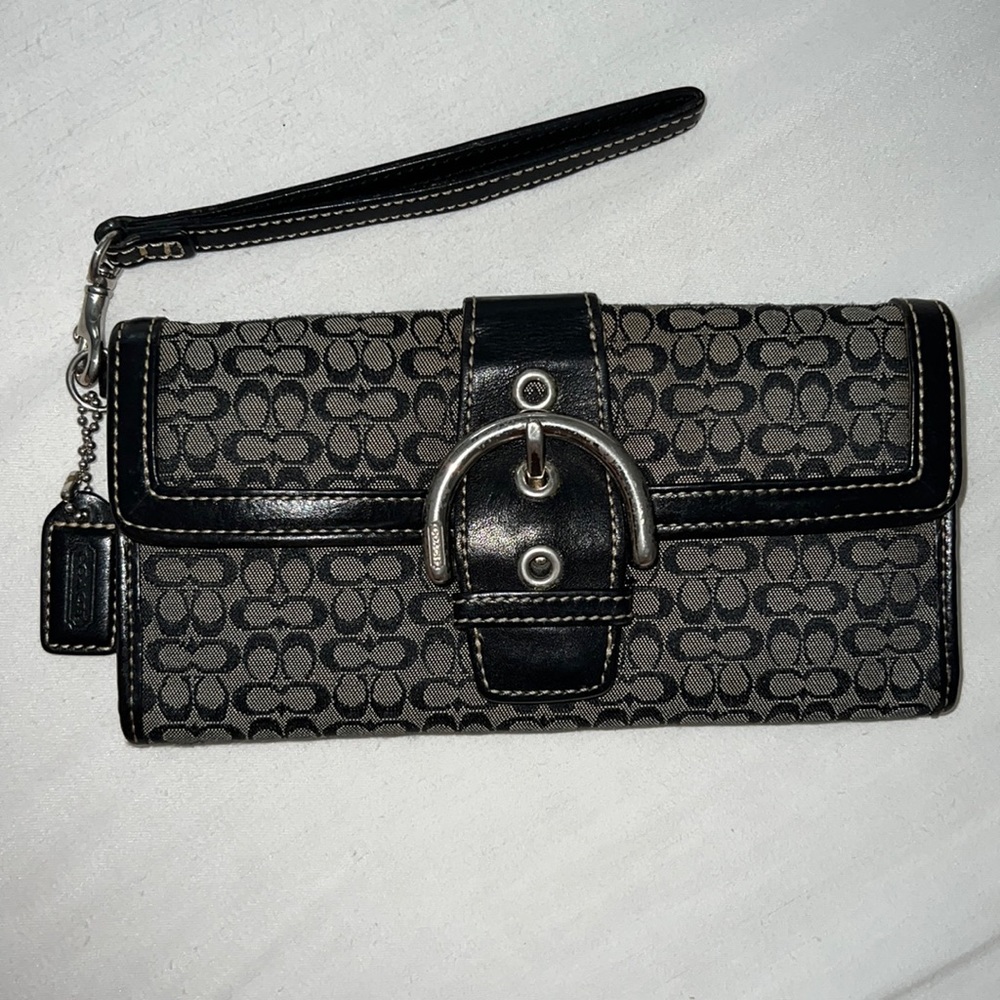 COACH Signature Canvas Wristlet Wallet